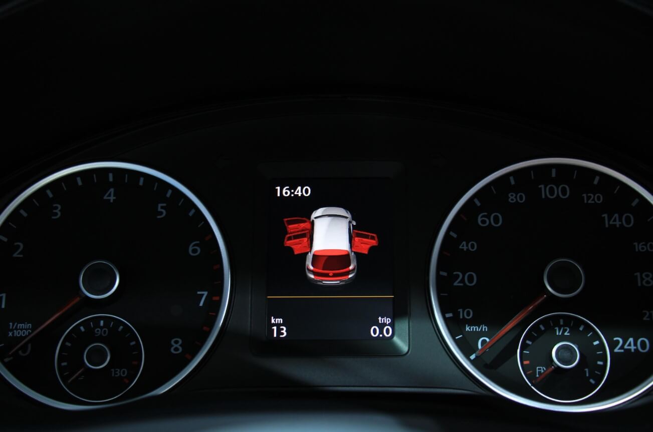 Digital Dashboard Car: Features, Benefits and Examples